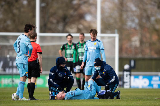 Djurgårdens Kalle Holmberg har ont