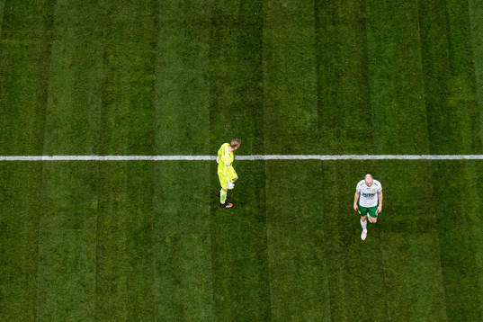 Hammarbys målvakt David Ousted och Jon Gudni Fjoluson