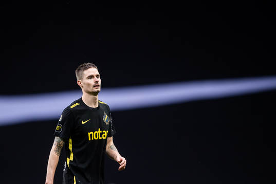 s Mikael Lustig