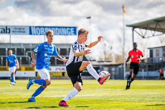 Landskronas Oscar Petersson och Akropolis Fredrik Hammar