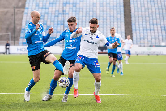 Halmstads Andreas Johansson och Amir Al-Ammari mot IFK