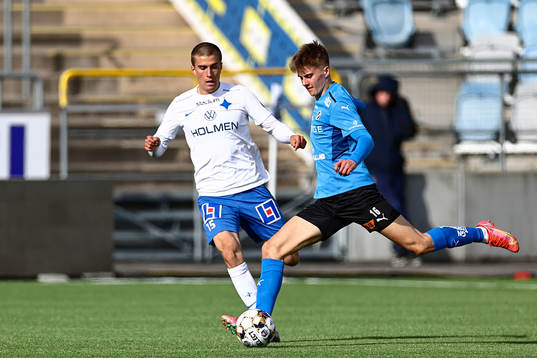 IFK Norrköpings Carl Björk och Halmstads Erik Ahlstrand