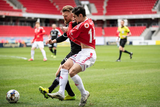 Kalmars Noah Shamoun och Örebros Michael Almebäck