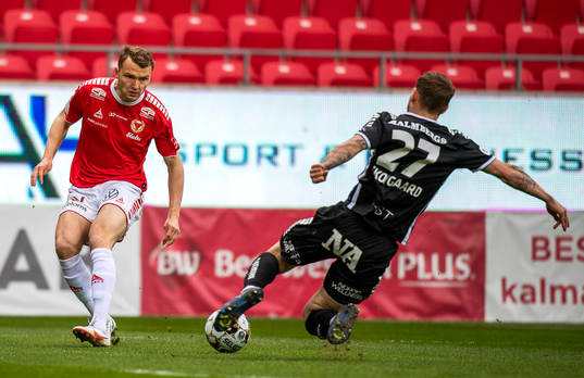 Kalmars Piotr Johansson och Örebros Andreas Skovgaard