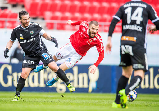 Kalmars Filip Sachpekidis och Örebros Nordin Gerzic