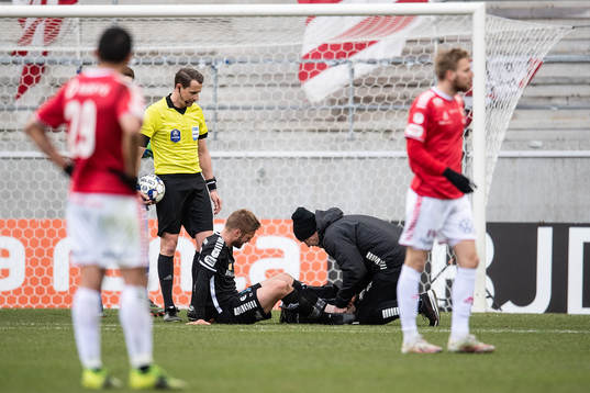 Örebros Erik Björndahl får vård