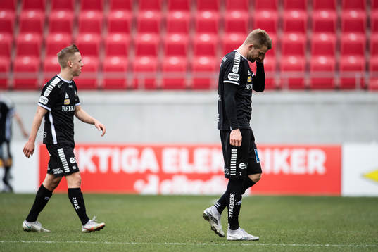 Örebros Erik Norén och Lukas Pilö deppar