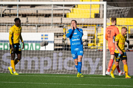 Mjällbys Jacob Bergström deppar