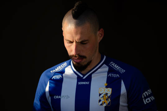 IFK Göteborgs Marek Hamsik på väg ut till andra