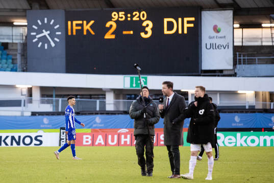 IFK Göteborgs Alexander Jallow deppar
