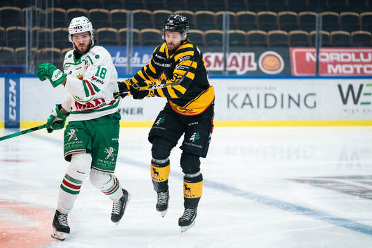 Rögles Dennis Everberg och Skellefteås Arvid Lundberg