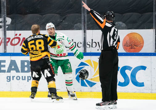 Skellefteås Oskar Nilsson och Rögles Leon Bristedt samt