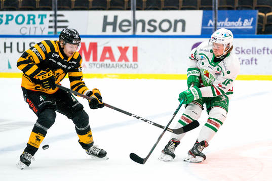 Skellefteås Pär Lindholm och Rögles Lucas Ekeståhl