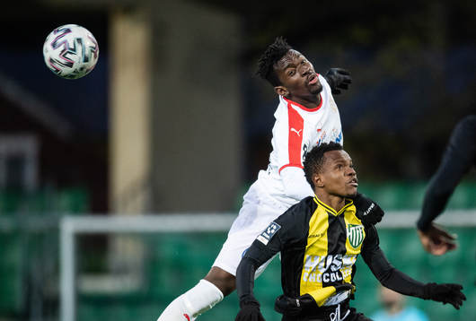 Assyriskas Mamadouba Diaby och Hammarby TFFs Alfred Olatomi