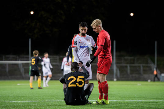 Assyriskas Gabriel Aphrem med Hammarby TFFs Godar Kabali