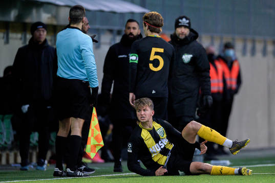 Hammarby TFFs William Hofvander har ont