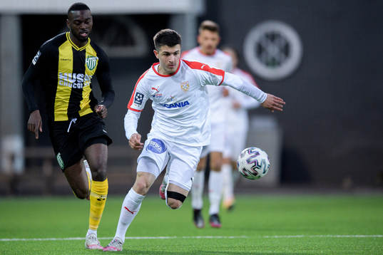 Hammarby TFFs Godar Kabali Fataki och Assyriskas Antonio