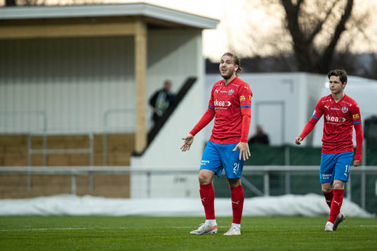 Helsingborgs Charlie Weberg och Max Svensson deppar