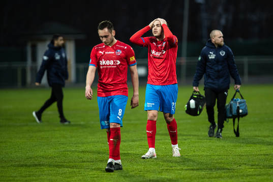 Helsingborgs Vladislav Kreida och Charlie Weberg deppar
