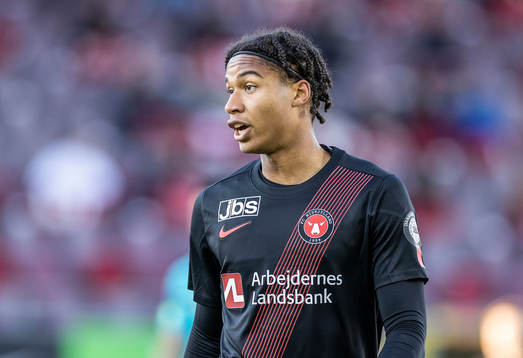 [DK=20210426: Jens-Lys Cajuste (40), FC Midtjylland]