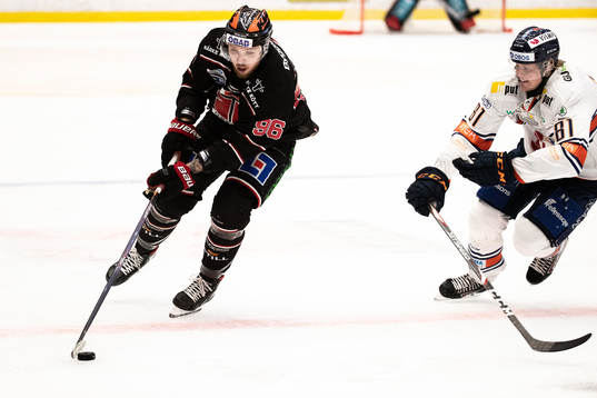 Örebros Robin Kovacs och Växjös Fredrik Karlström