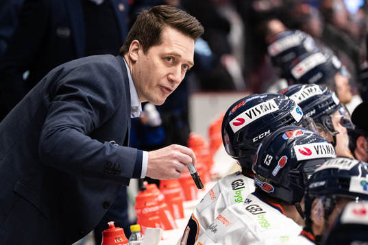 Växjös tränare Sam Hallam