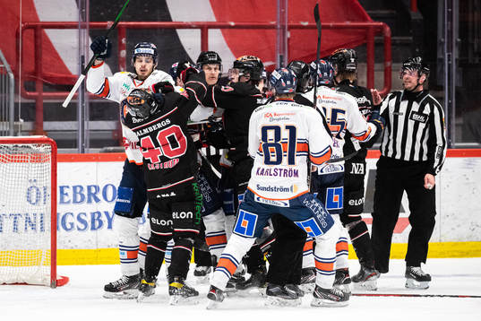 Växjös Hardy Häman Aktell och Örebros Elias Ekström