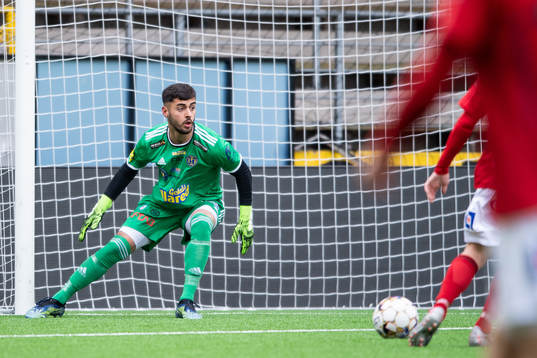 Falkenbergs målvakt Nadeem Omar