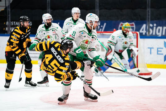 Skellefteås Oscar Möller och Rögles Mattias Sjögren