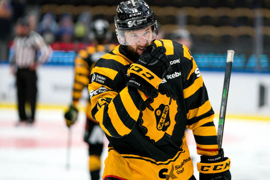 Skellefteås Melker Karlssonunder semifinal fyra i SHL