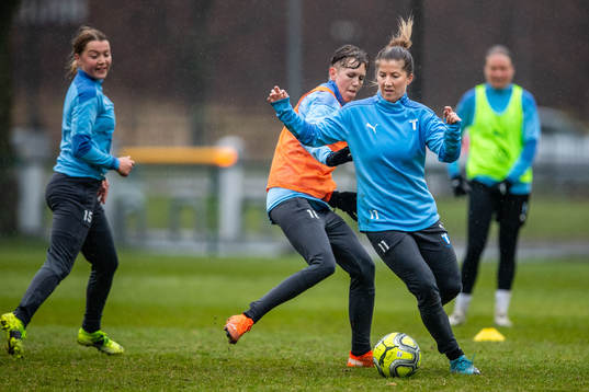Anna Hellsten och Lovisa Wifvesson