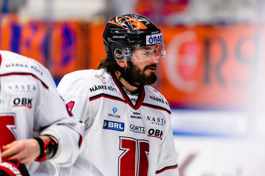 Örebros Nick Ebert deppar