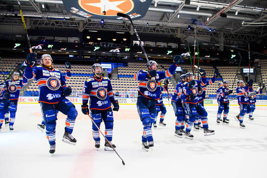 Växjös spelare jublar