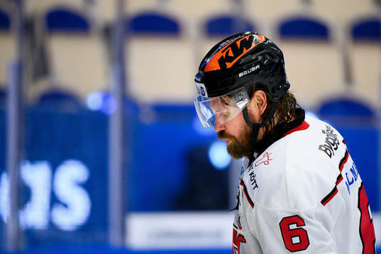 Örebros Stefan Warg  deppar