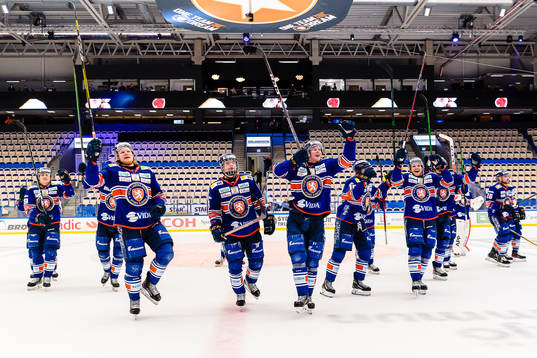 Växjös spelare jublar