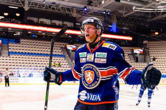 Växjös Richard Gynge jublar