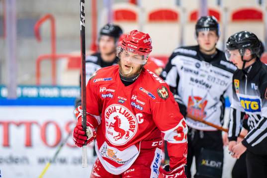 Troja/Ljungbys  Daniel Karlsson Thörnros deppar