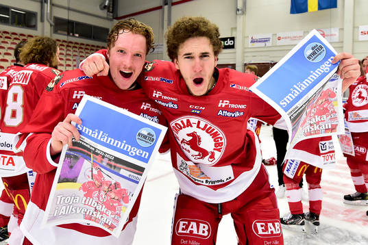 Troja/Ljungbys Oscar Öhman  och Martin Fransson jublar
