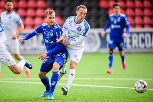Sundsvalls Pontus Engblom och Akropolis Cesar Weilid