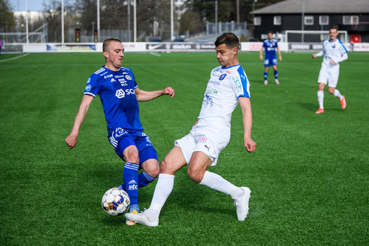 Sundsvalls Dennis Olsson och Akropolis Mauricio Albornoz