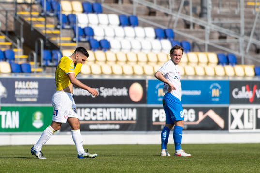 Falkenbergs Edi Sylisufaj deppar