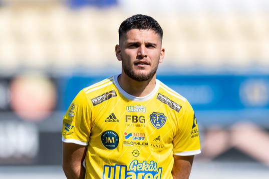 Falkenbergs Edi Sylisufaj före fotbollsmatchen i