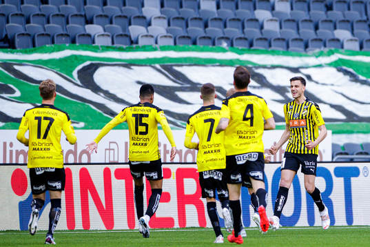 Häckens Alexander Jeremejeff  jublar