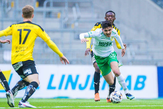 Hammarbys Aimar Sher och Häckens Benie Adama Traore