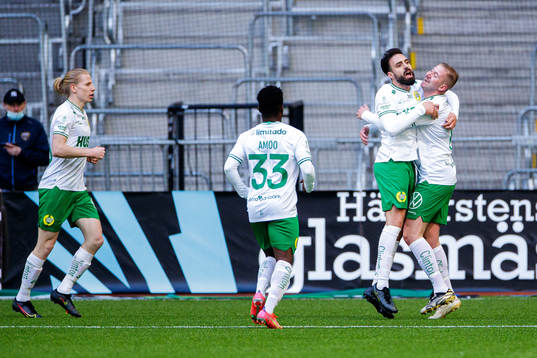 Hammarbys Gustav Ludwigson , Akinkunmi Amoo och Abdul