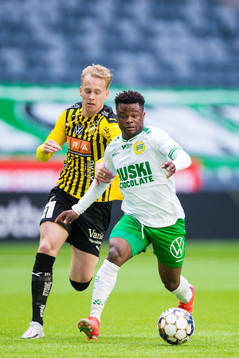 Häckens Gustav Berggren och Hammarbys Akinkunmi Amoo