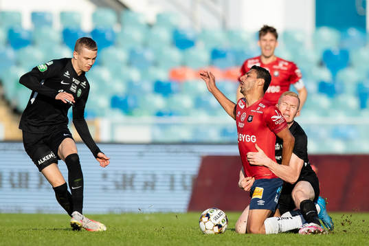 Örgrytes Ailton Jose Almeida brottas ned av Västerås