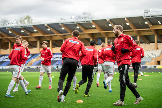 Kalmars Jonathan Ring mfl värmer upp