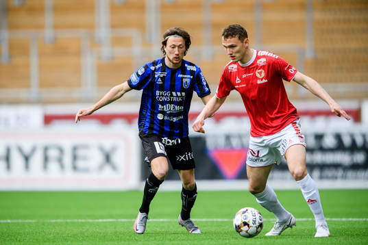 Sirius Axel Björnström och Kalmars Piotr Johansson