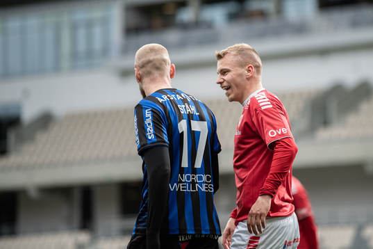 Sirius Adam Ståhl och Kalmars Isak Jansson